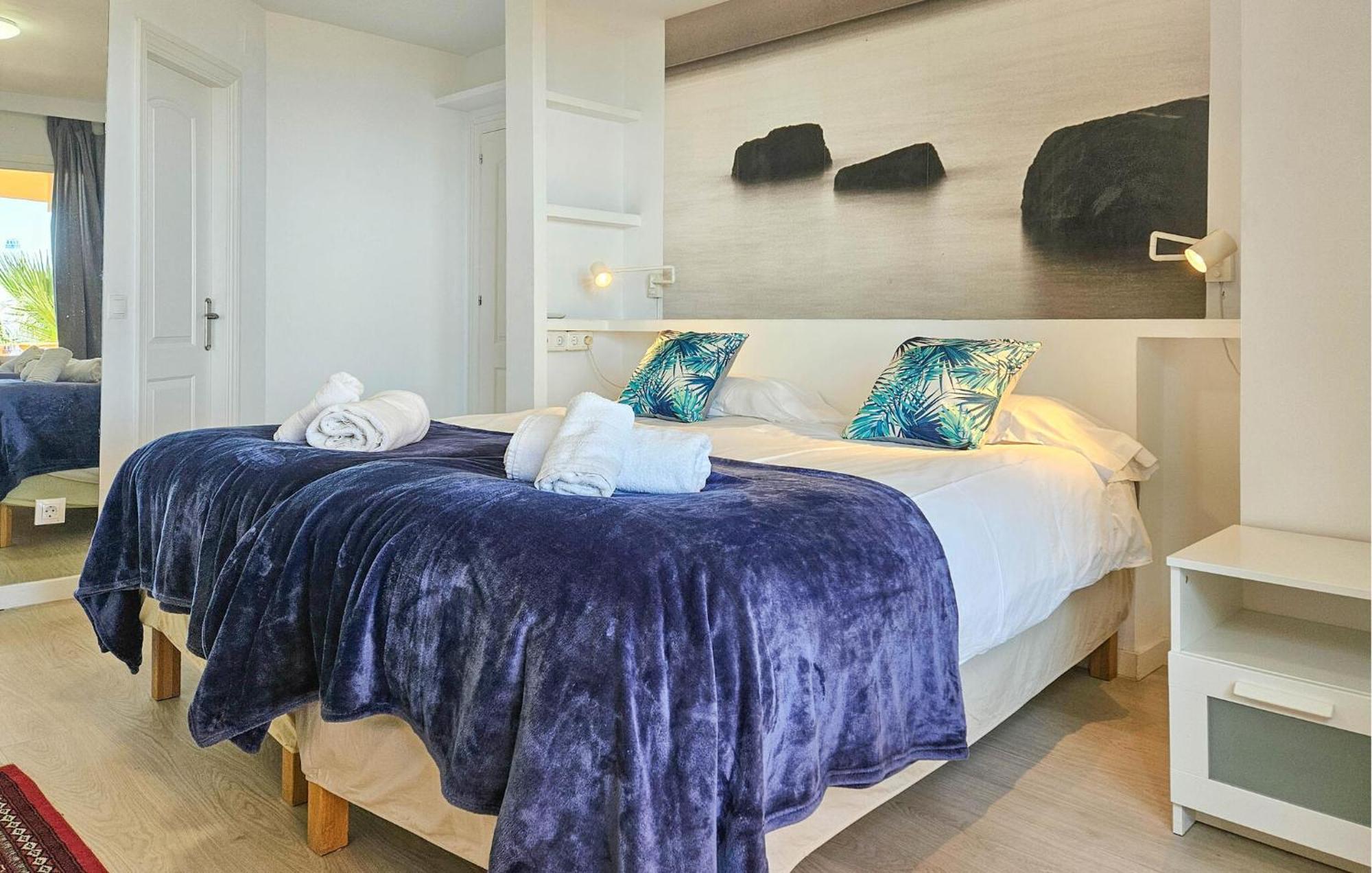3 Bedroom Gorgeous Apartment In Calahonda Ситио-де-Калаонда Экстерьер фото
